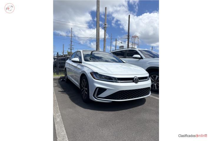 Volkswagen Jetta SE 2025, 15,000 millas, $25,990
