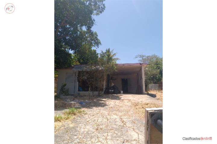 Guayanilla, Bor., cerca de la playa