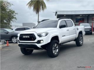 Toyota Tacoma 2017 por contrato legal